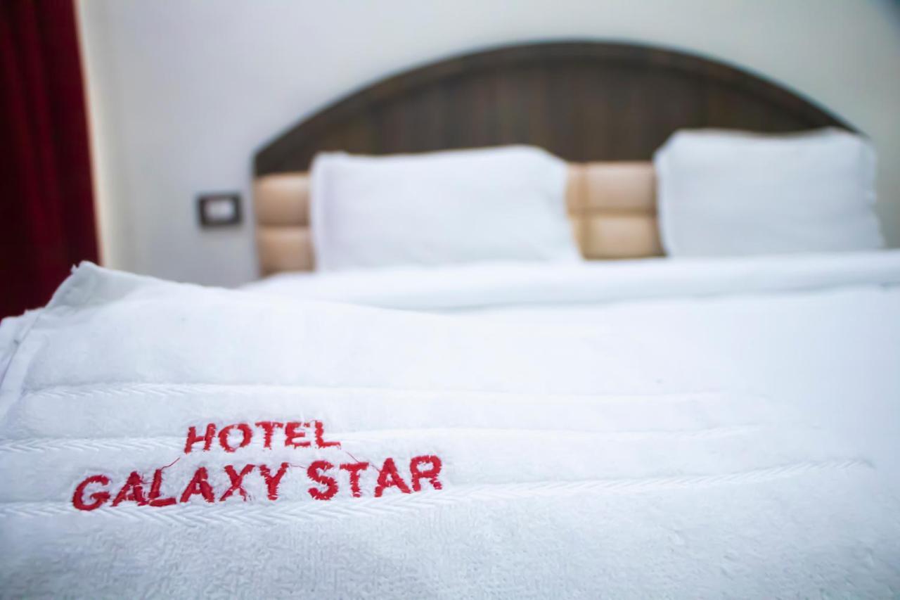 Galaxy Star Hotel Bhopal Buitenkant foto